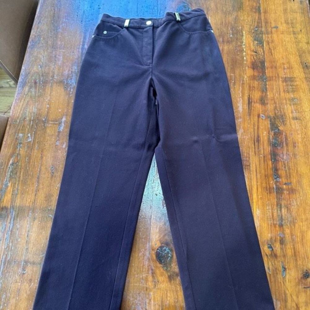 St. John sport pants size 4 in great vintage shape!
